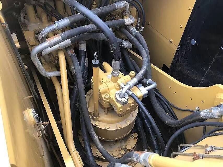 Macchine usate per l'escavatore CAT323 in vendita in buone condizioni,buon prezzo