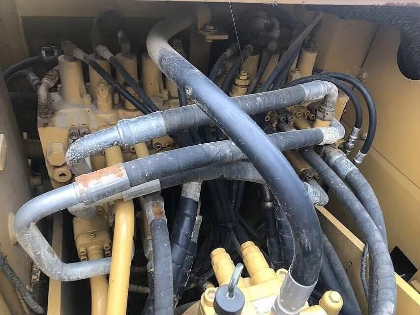 Macchine usate per l'escavatore CAT323 in vendita in buone condizioni,buon prezzo