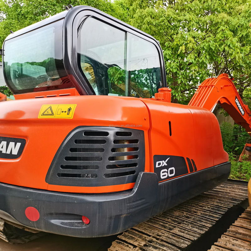 Doosan vendita a caldo vendita a caldo usato doosan dh60-7 escavatore a striscia mini scavatore di seconda mano Doosan DX60 Alta qualità