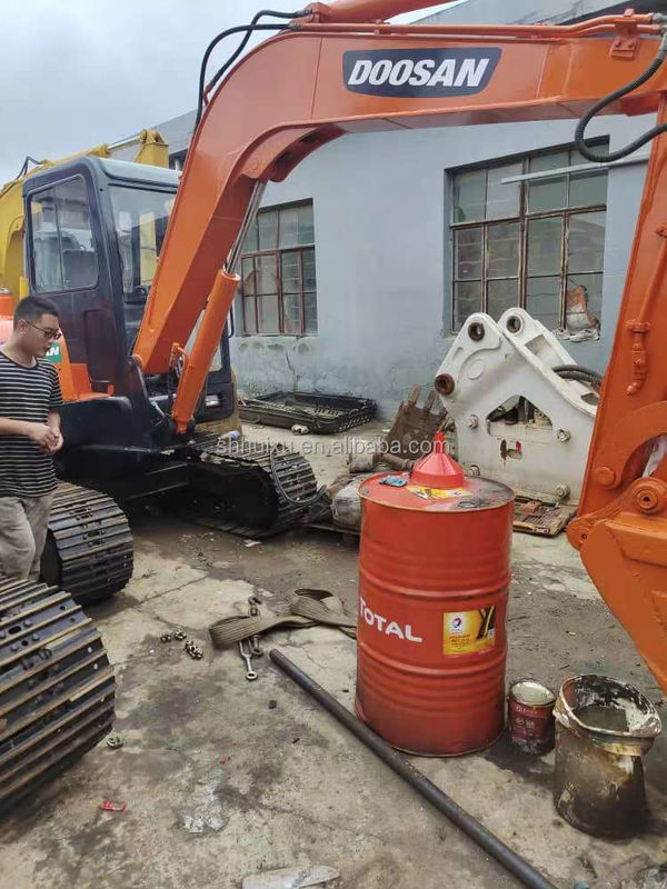 Doosan vendita calda Mini escavatore usato doosan ex55 Escavatore idraulico a striscia di seconda mano DOOSAN DH55 origine coreana