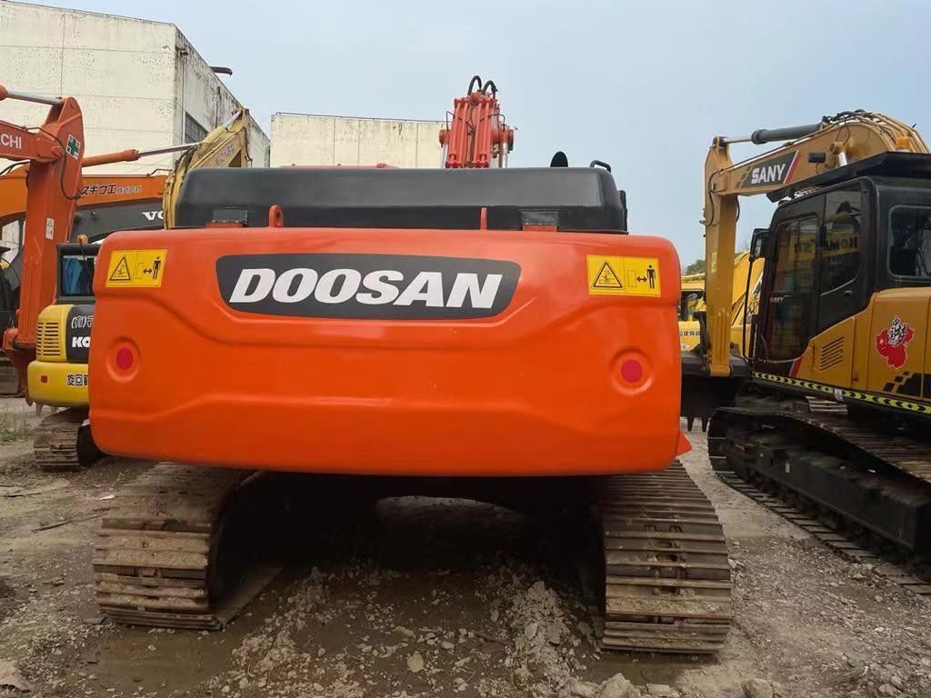 escavatore usato Doosan DX300 Doosan usato DX300LC DX225 DH225 escavatore usato in buone condizioni con basso prezzo