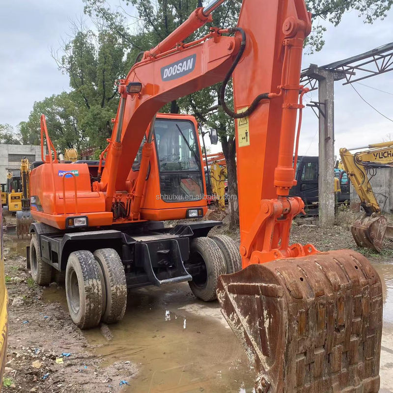 Doosan Hot Sale Hot Sale Usato Doosan DH150 W-7 Escavatore Usato in Buone Condizioni Escavatore a Ruote.