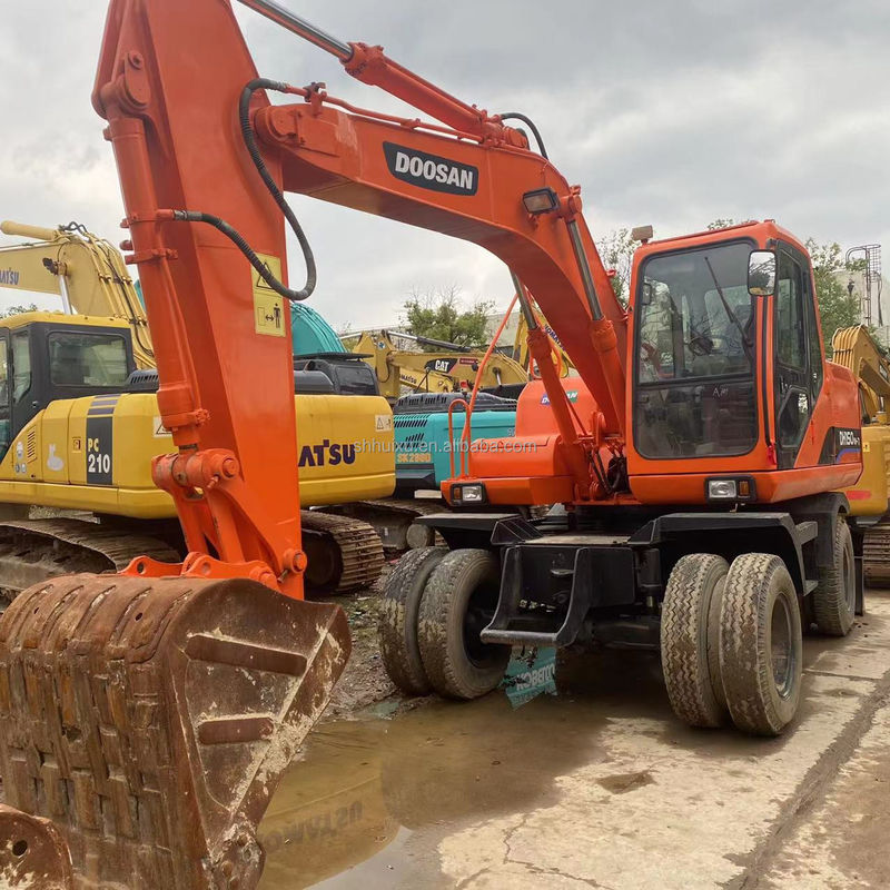 Doosan Hot Sale Hot Sale Usato Doosan DH150 W-7 Escavatore Usato in Buone Condizioni Escavatore a Ruote.