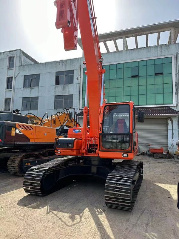 Scavatore usato Doosan DX225LC scavatore usato macchinari 6 tonnellate usato scavatore originale di seconda mano scavatore in vendita