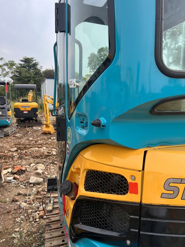 scavatore usato kubota135/seconda mano mini macchina da scavo kubota 135 prezzo basso in vendita
