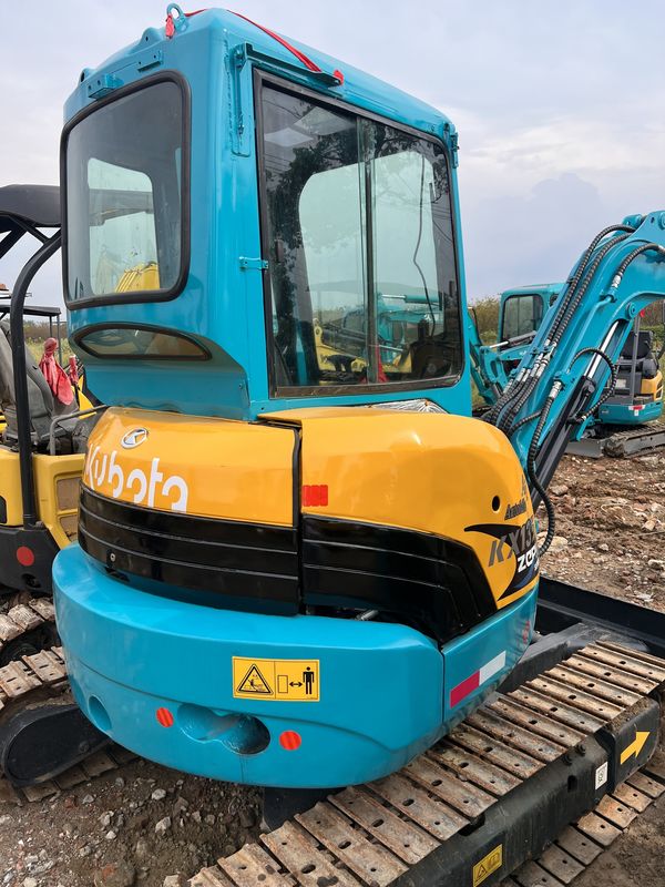 scavatore usato kubota135/seconda mano mini macchina da scavo kubota 135 prezzo basso in vendita