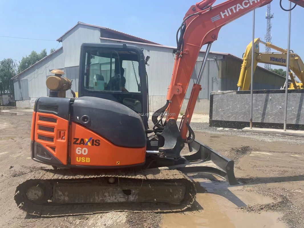Hitachi in magazzino mini escavatore zx60 giappone 2000 /mini escavatore usato Hitachi ZX60 prezzo economico