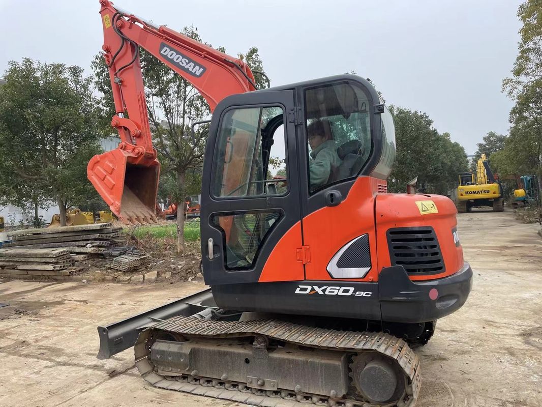Mini scavo vendita per scavatori Doosan DX60 mini mini scavatore usato