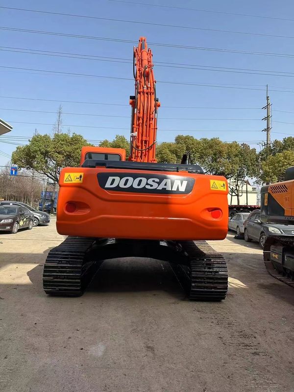 Vernice originale e condizione Escavatori di seconda mano Doosan DX225LC In vendita