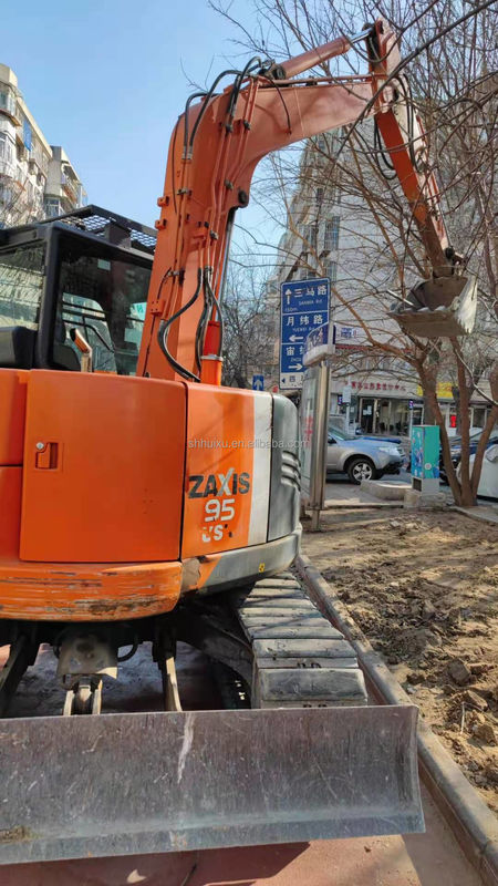 Hitachi vendita calda mini escavatore usato Hitachi ZX75 prezzo economico bella qualità di seconda mano escavatore idraulico a striscia