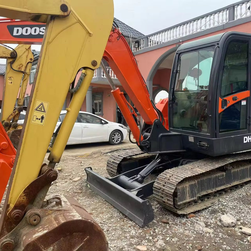 Nuovo Buone vendite di escavatore usato Doosan DX60 escavatore usato scavatore da striscio doosan DH60 prezzo di fabbrica in vendita
