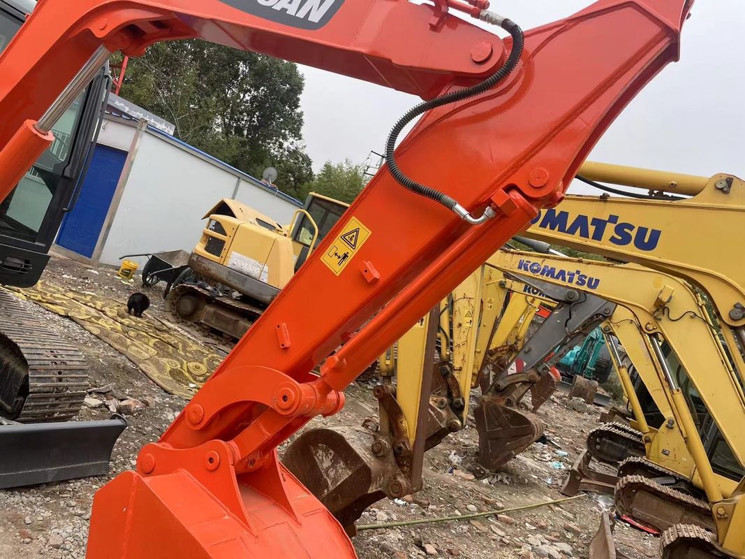 Nuovo Buone vendite di escavatore usato Doosan DX60 escavatore usato scavatore da striscio doosan DH60 prezzo di fabbrica in vendita