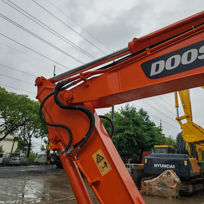 scavatore a striscia usato doosan dh60/seconda mano scavatore doosan usato doosan dh60 in vendita