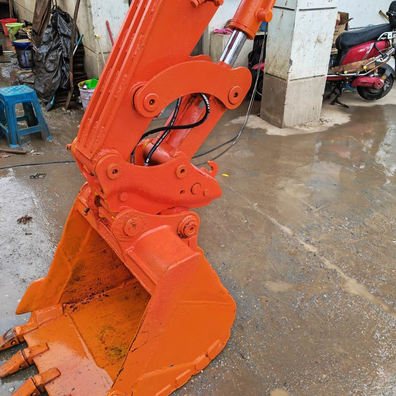 scavatore a striscia usato doosan dh60/seconda mano scavatore doosan usato doosan dh60 in vendita