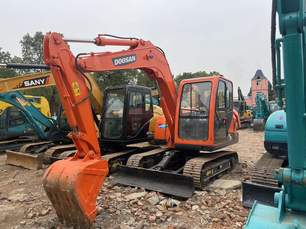 scavatore usato carwler/ migliore qualità usato doosan75 origine coreana mini escavatore usato Doosan75