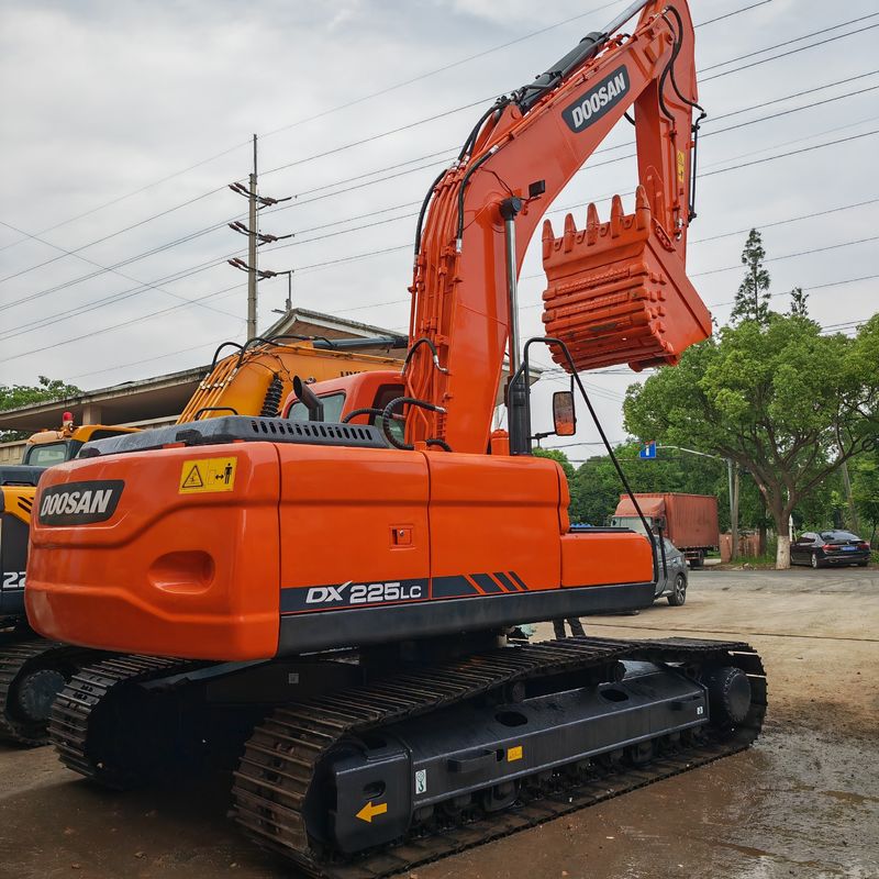 25 tonnellate di escavatore usato doosan dx225 in vendita escavatore usato doosan 225 in vendita