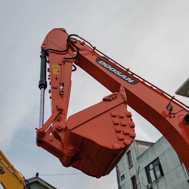 25 tonnellate di escavatore usato doosan dx225 in vendita escavatore usato doosan 225 in vendita