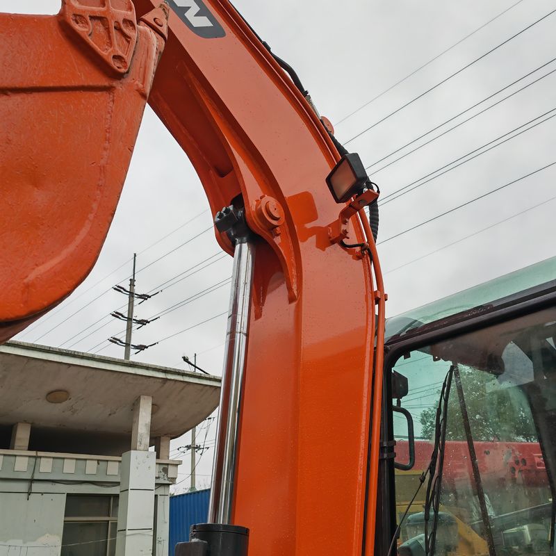 5.5 tonnellate Mini Used Doosan Dx55 Used Excavator 0,75m3 Capacità del secchio