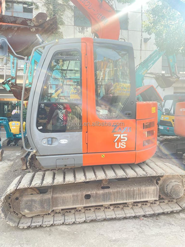 Hitachi in magazzino Origine giapponese Hitachi ZX75 Escavatore idraulico a trasloco di seconda mano/mini escavatore usato Hitachi ZX75 buona qualità Prezzo economico