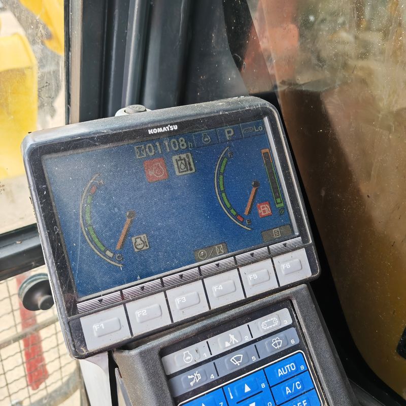 Escavatore giapponese di seconda mano komatsu pc200 escavatore usato komatsu pc200 giappone originale