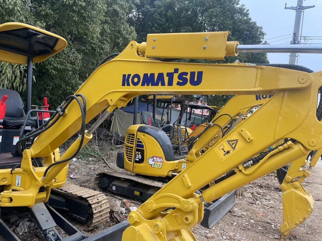 mini Japan Komatsu35 Escavatore usato per uso domestico all' interno Escavatore da 3,5 tonnellate escavatore giapponese usato