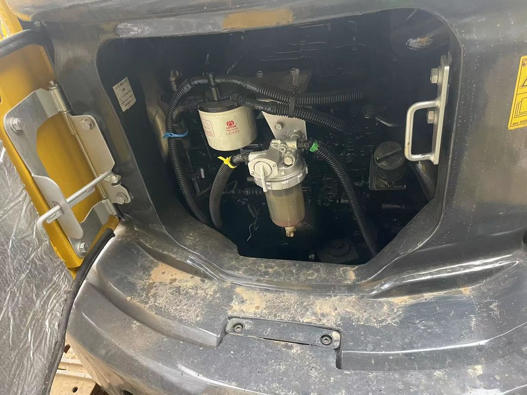mini Japan Komatsu35 Escavatore usato per uso domestico all' interno Escavatore da 3,5 tonnellate escavatore giapponese usato