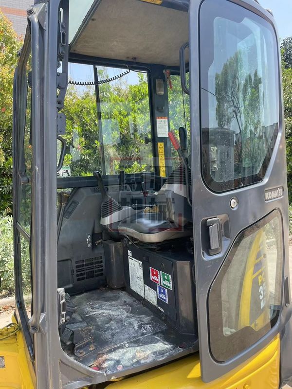 Mini escavatore usato Komatsu PC35 con cabina mini escavatore usato macchinari mini escavatore usato escavatore di seconda mano in vendita