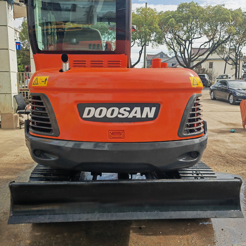 5.7 tonnellate Doosan DX 60 Dh60 Escavatore di seconda mano Escavatore a trascinatore usato