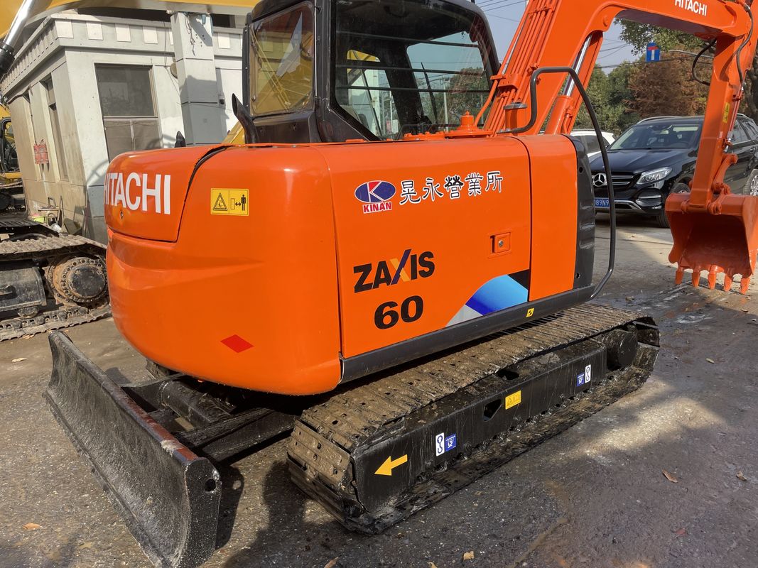 90%NUEVO Escavatore usato Hitachi ZX60 mini escavatore 6ton escavatore di seconda mano in Giappone