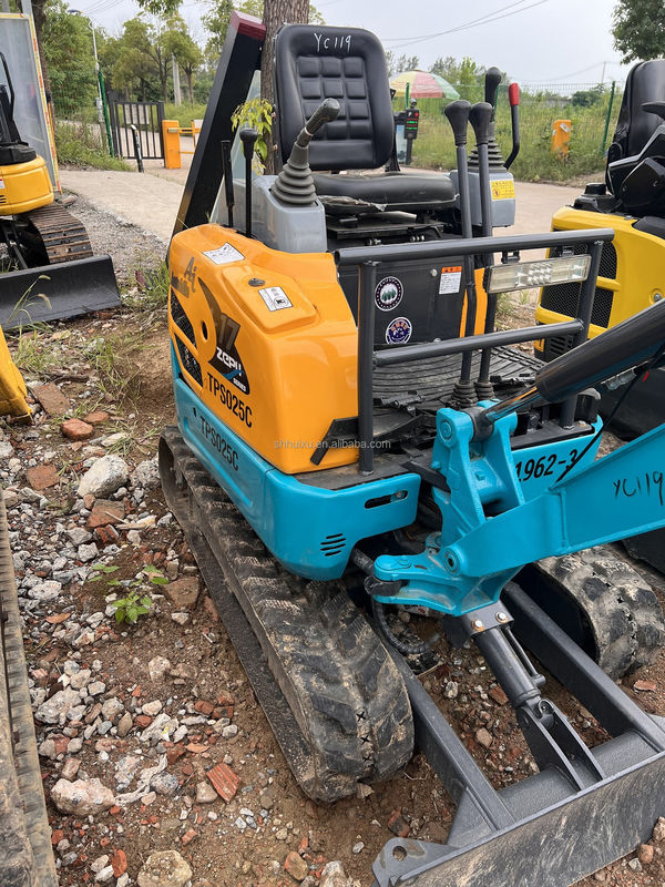 Lavoratori a bassa durata macchine stradali Kubota U17 escavatore usato con motore e pompa di alta qualità scavatore economico scavatore usato trascinatore