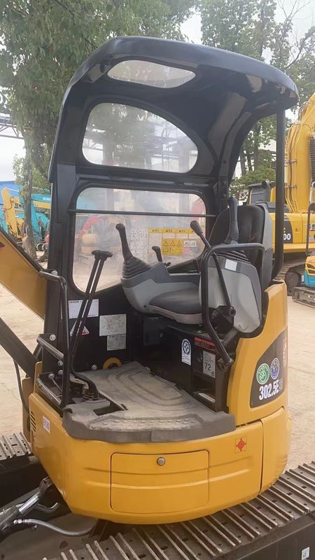 Escavatori usati CAT302.5 senza guida cabina mini escavatori di seconda mano in vendita mini escavatori vendite