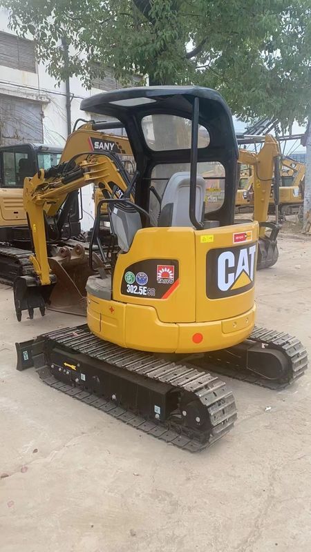 Escavatori usati CAT302.5 senza guida cabina mini escavatori di seconda mano in vendita mini escavatori vendite