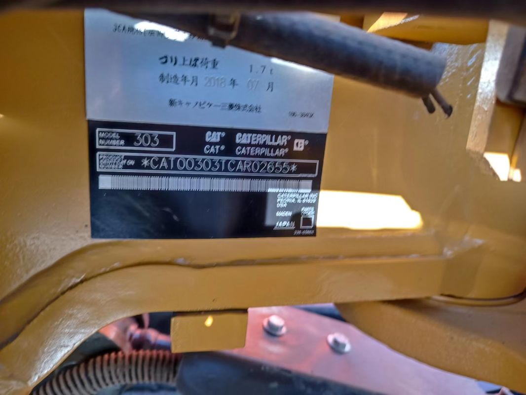 Mini escavatore usato CAT303 senza cabina di guida scavatore di terra a mano Cina mini scavatore