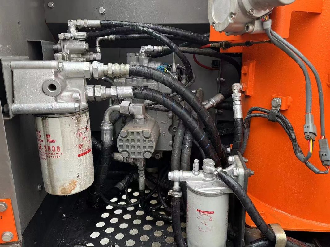 Nuovi arrivi HITACHI ZX130 escavatore escavatori usati Hitachi zx130/secondo escavatore a rampa a mano Hitachi zx130