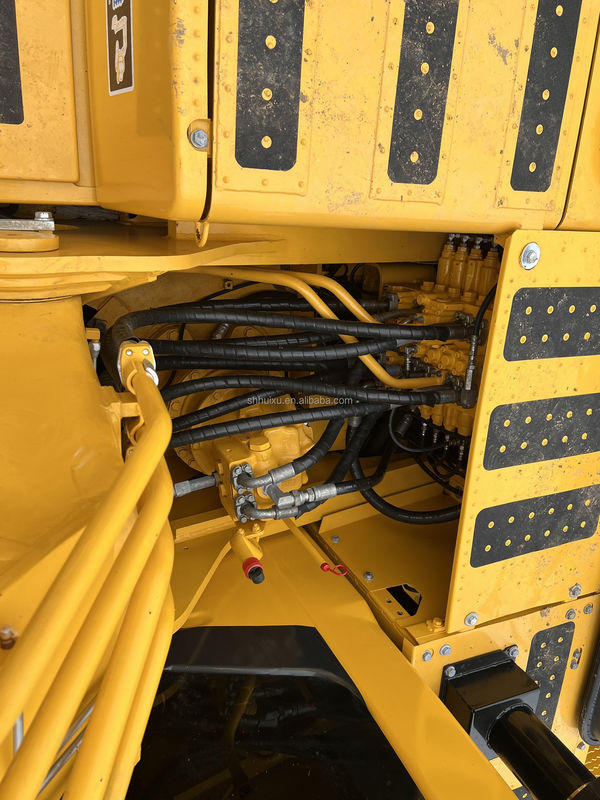 KOMATSU 240-8LC Escavatore di seconda mano in ottime condizioni 24000KG Negozi di materiali da costruzione