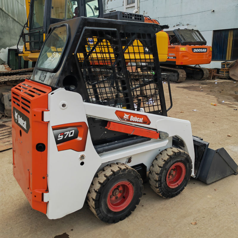 Caricatore multifunzionale usato a guida a pattinata BOBCAT S70 Doosan Bobcat 1 tonnellata Mini caricatori di seconda mano