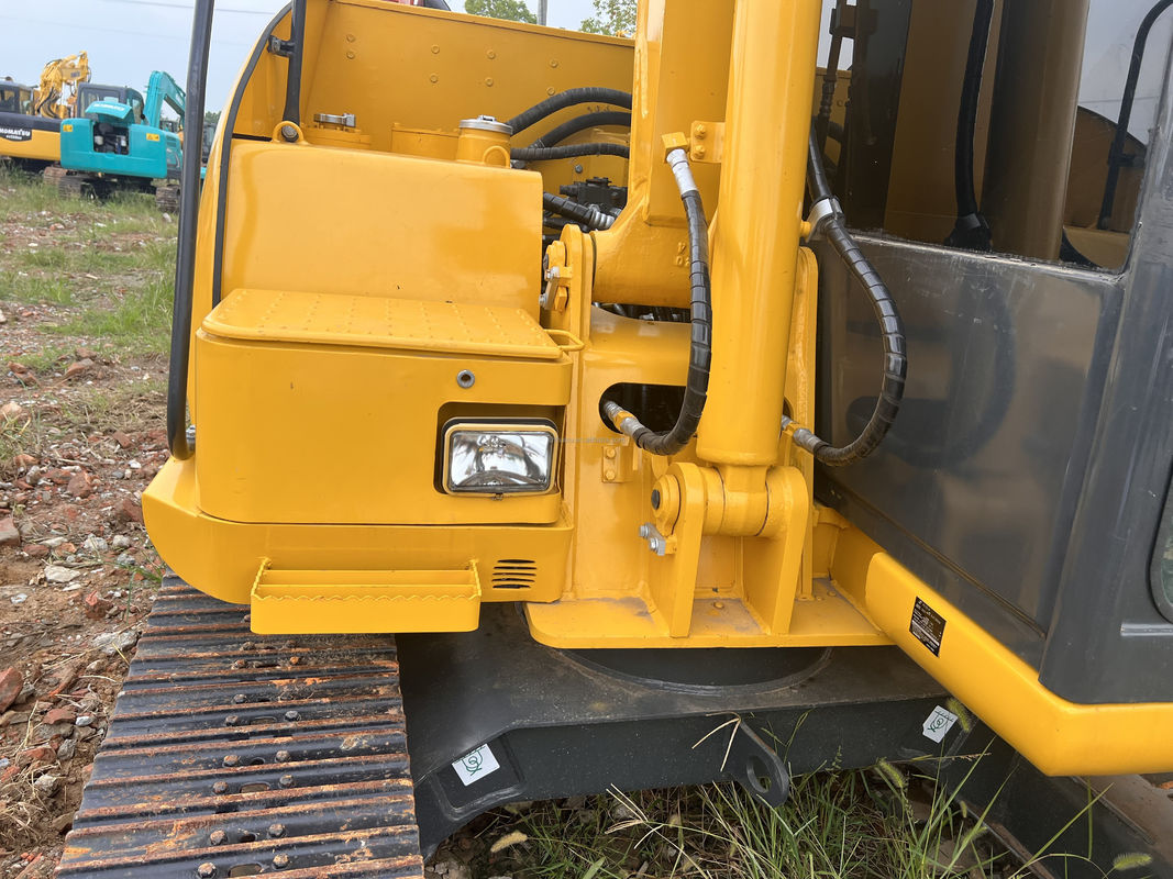 Macchine di scavo medie con motore giapponese di seconda mano komatsu pc130/usate komatsu pc130 con orario di lavoro ridotto in vendita
