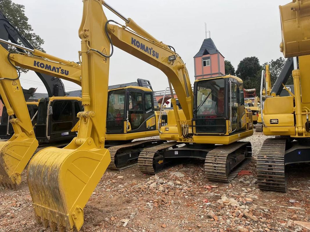 Motore ad alta potenza utilizzato KOMATSU PC130 in vendita/seconda mano ESCAVATORE di medie dimensioni KOMATSU PC130