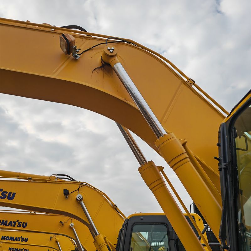 In magazzino grande escavatore usato KOMATSU PC220-8/NEW ARRIVAL SECOND HAND KOMATSU PC220-8