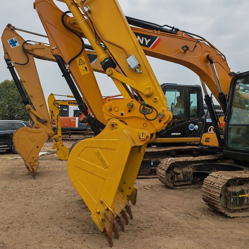 KOMATSU PC200-8/PENTITA ORIGINALE di seconda mano KOMATSU PC200-8 in vendita a basso prezzo