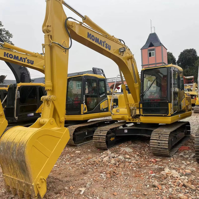 NOVO ARRIVO ESCAVATORE USATO KOMATSU PC130/LOW WORKING HOUR SECONDA MAN KOMATSU EXCAVAYOT Buone condizioni di movimento