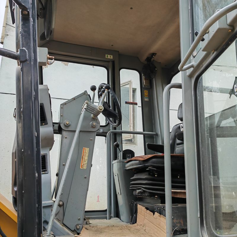 Escavatore usato levigatore Caterpillar CAT140K macchina stradale giapponese di seconda mano motore del trattore in buone condizioni