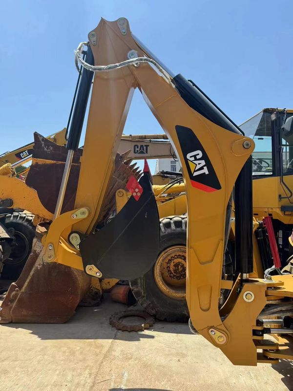 Caricatore di retroescalatori usato Caterpillar CAT420F caricatore di retroescalatori cat 420f/ giappone di seconda mano motore di retroescalatori in buone condizioni