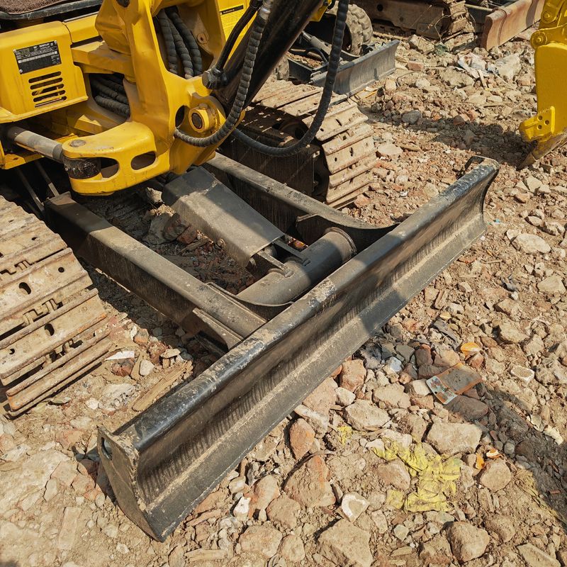 mini excavator usato cat 303/seconda mano motore originale cat 303 con prezzo economico in vendita
