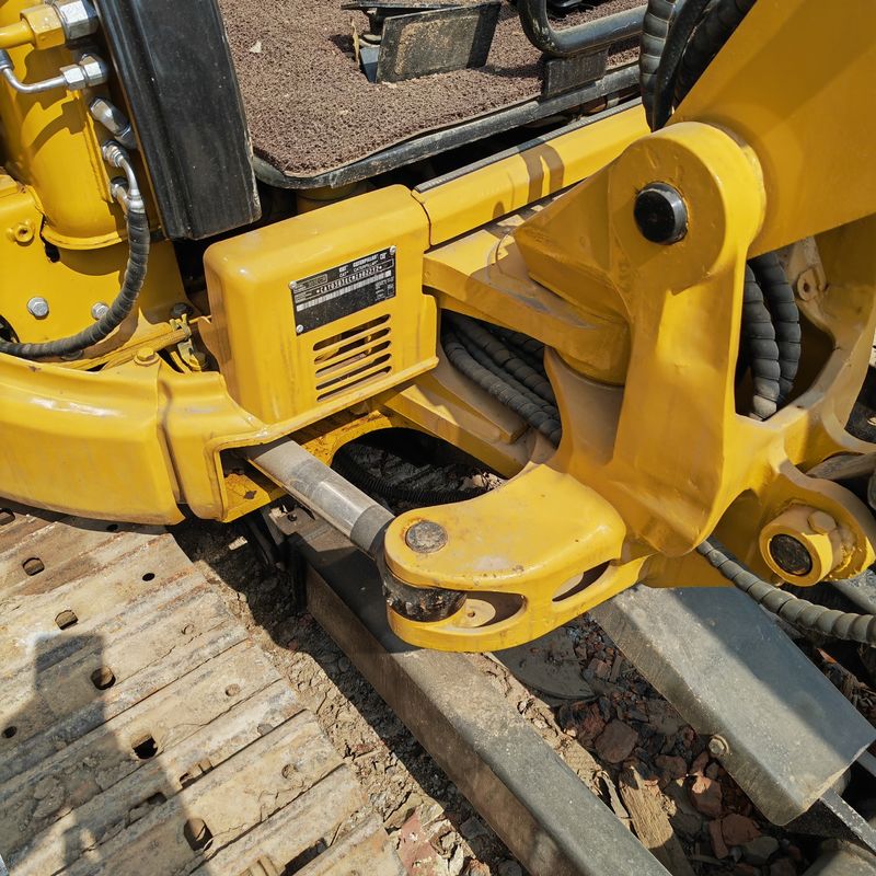 mini excavator usato cat 303/seconda mano motore originale cat 303 con prezzo economico in vendita
