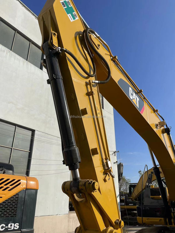 Usato Caterpillar- Escavatore originale CAT320d2 Scavatore CAT- 320d2 Buone condizioni Macchine pesanti per il movimento della terra In vendita