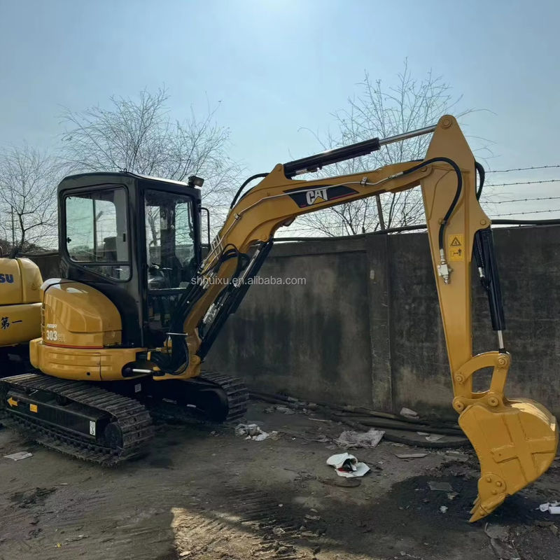 Quasi nuovo Giappone mini escavatore usato da 3 tonnellate CAT303CR usato crawler giapponese usato prezzo escavatore in vendita