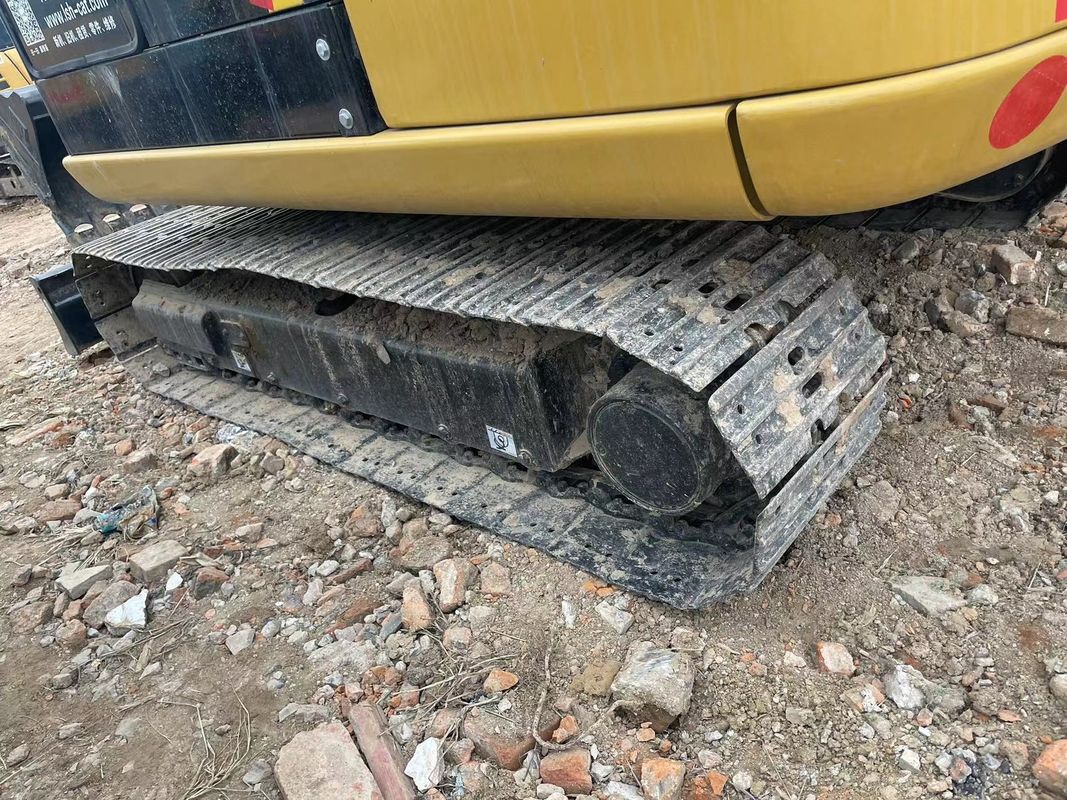 5.5TONNA EXCAVATORE USATO MINI CARALER CAT305.5E in magazzino CAT305.5E di seconda mano in vendita