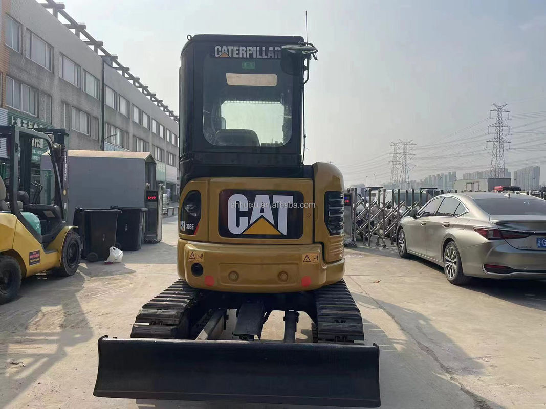 MINI CAT303E usata/seconda mano MINI CAT303E con poche ore di lavoro vernice originale CAT 303E in vendita