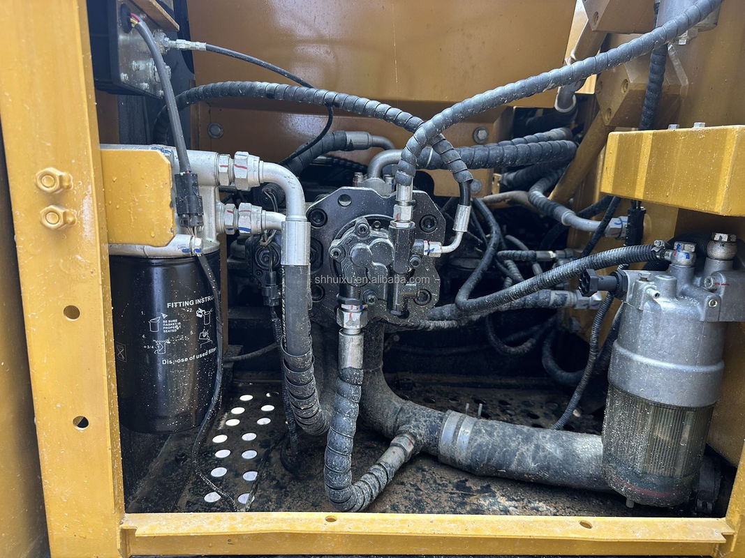 L'escavatore SANY 135 di 13 tonnellate usato è di fabbricazione cinese.